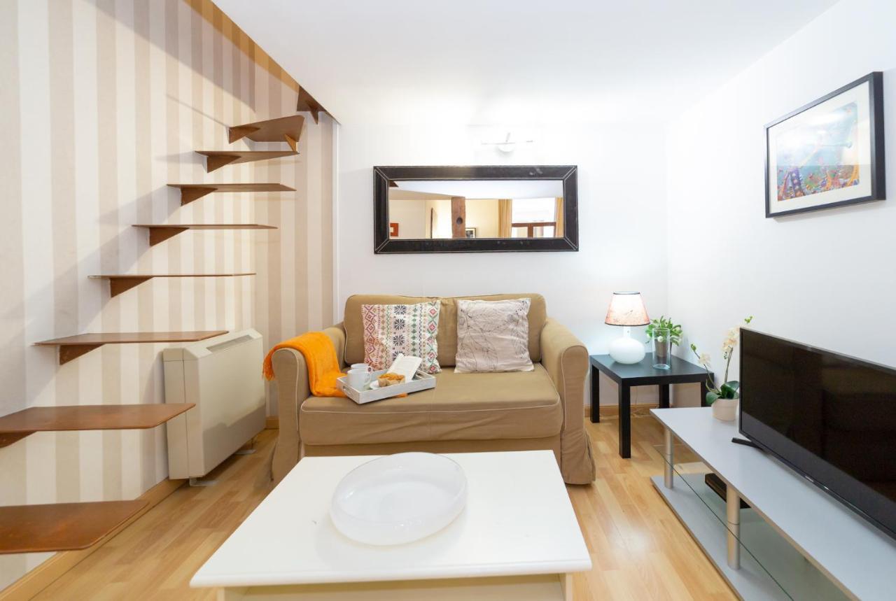 Apartamentos Puerta Del Sol I Madrid Exterior photo